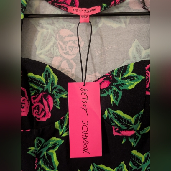 NWT | Betsey Johnson Sweetheart Dress - Picture 9 of 10